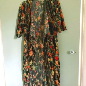 LulaRoe Lindsay 3/4 Sleeve Kimono